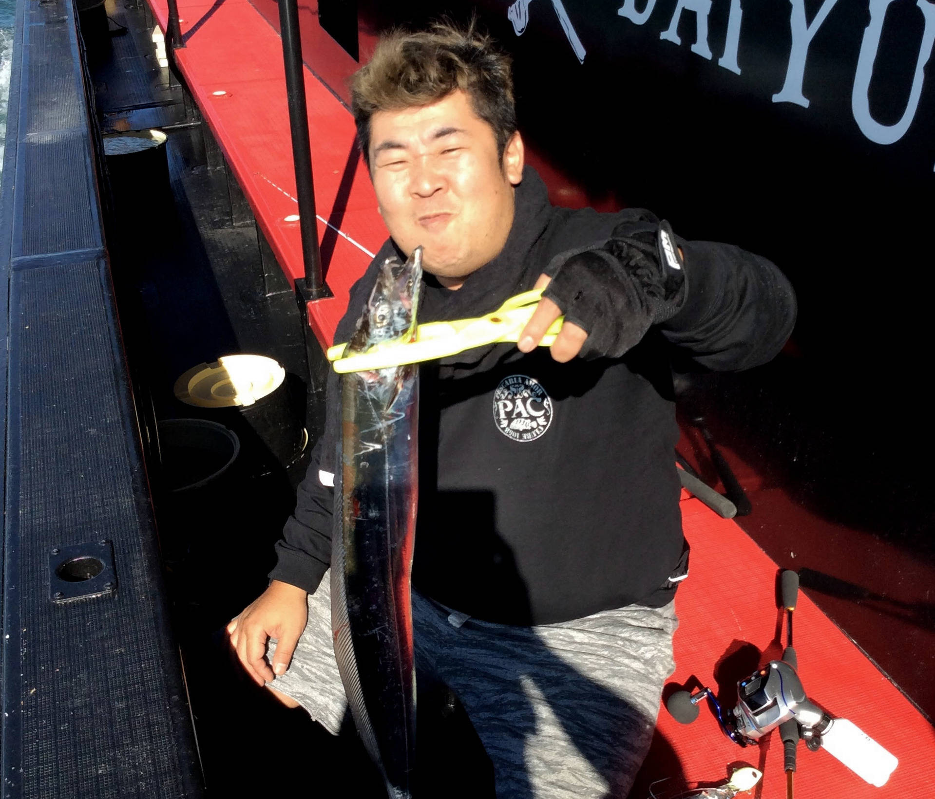 MT様は6匹の釣果♪ゆったりサイズの当船はご満足頂けたでしょうか(〃^∇^)